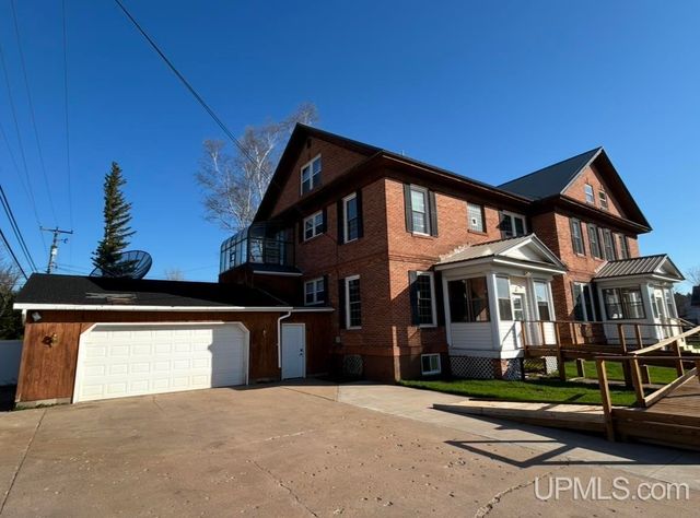 258 W Jasper Street, Gwinn, MI 49841