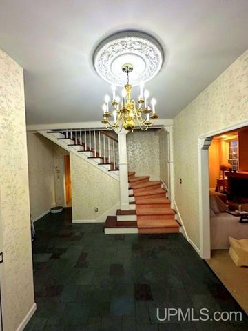 258 W Jasper Street, Gwinn, MI 49841