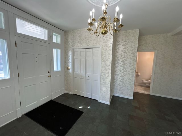 258 W Jasper Street, Gwinn, MI 49841