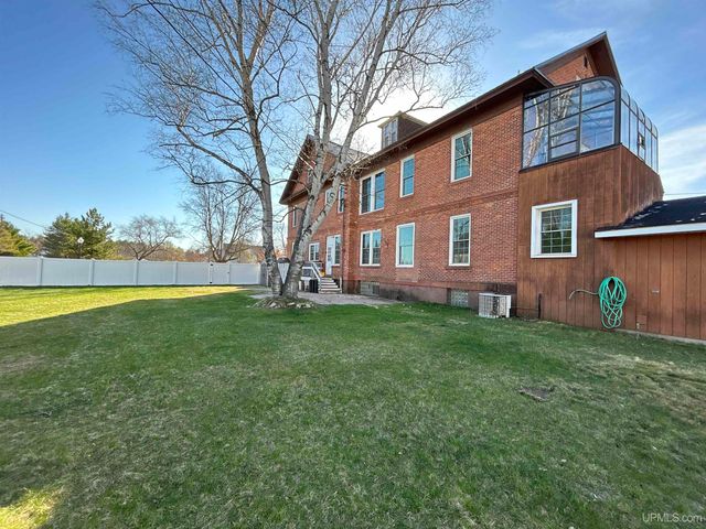 258 W Jasper Street, Gwinn, MI 49841