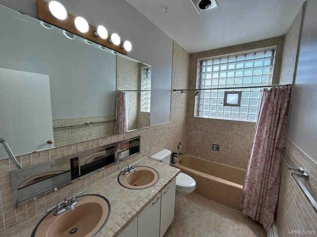 258 W Jasper Street, Gwinn, MI 49841