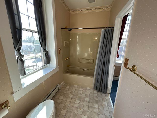 258 W Jasper Street, Gwinn, MI 49841