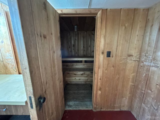 258 W Jasper Street, Gwinn, MI 49841