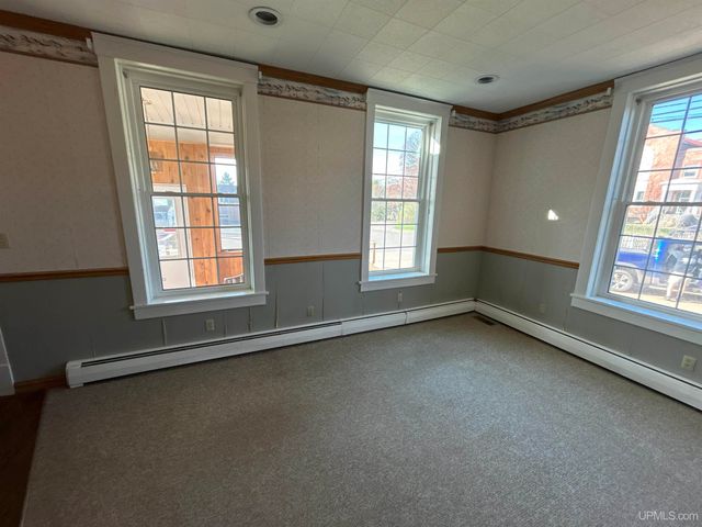 258 W Jasper Street, Gwinn, MI 49841