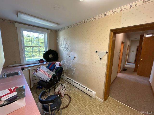 258 W Jasper Street, Gwinn, MI 49841