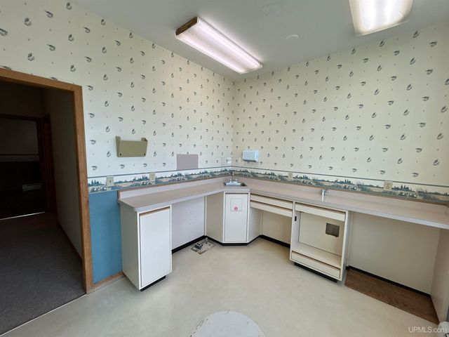 258 W Jasper Street, Gwinn, MI 49841