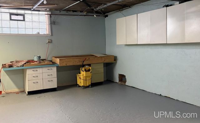 258 W Jasper Street, Gwinn, MI 49841