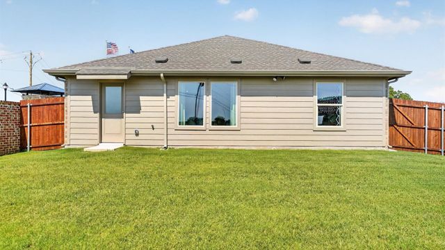 142 MACH Way, Mineral Wells, TX 76067