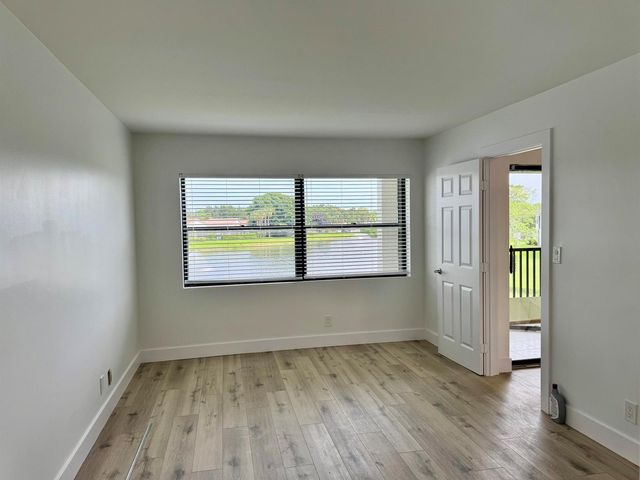 6962 Briarlake Circle 203, Palm Beach Gardens, FL 33418
