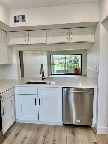 6962 Briarlake Circle 203, Palm Beach Gardens, FL 33418