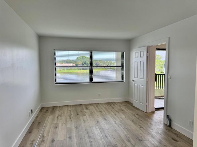 6962 Briarlake Circle 203, Palm Beach Gardens, FL 33418
