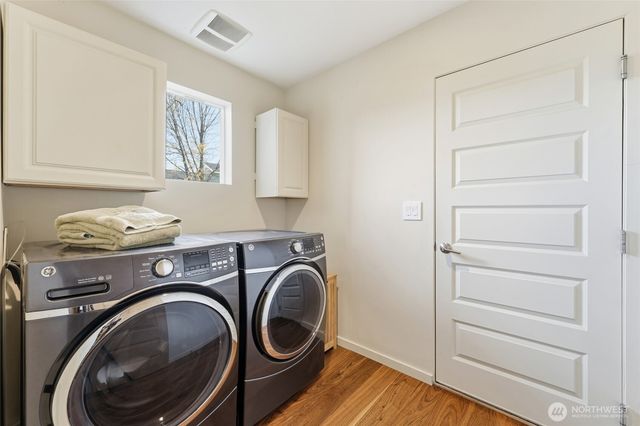 706 Nuthatch Drive, College Place, WA 99324