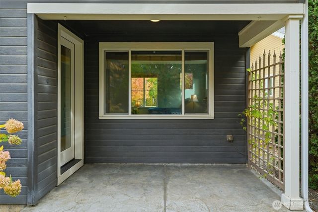 706 Nuthatch Drive, College Place, WA 99324