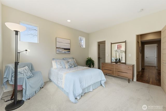 706 Nuthatch Drive, College Place, WA 99324