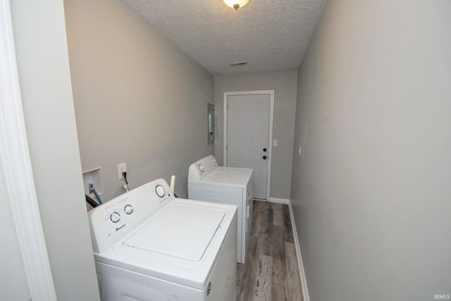 60 Cavalry Court, West Lafayette, IN 47906