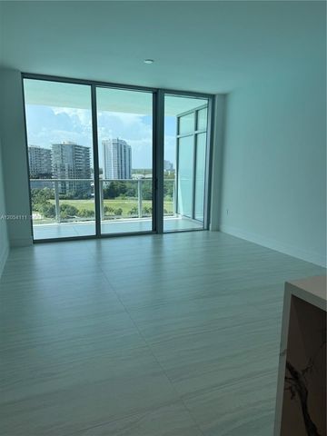 2411 Laguna Circle 910, Miami, FL 33181