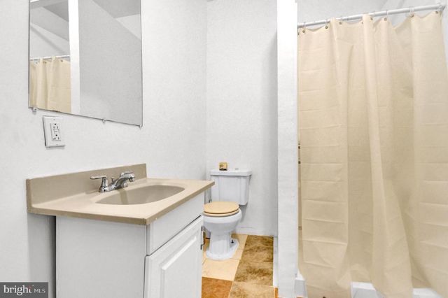 1852 5TH ST NW, Washington, DC 20001