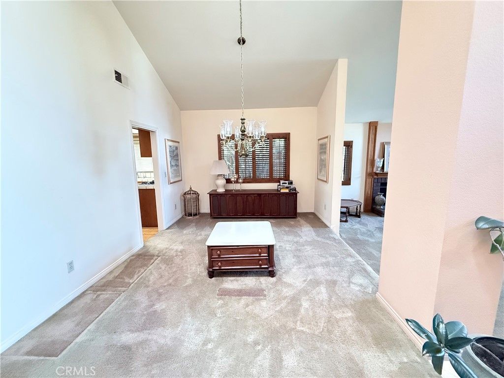 Image 13 of property listing at 3126 E Oak Knoll, West Covina, CA 91791
