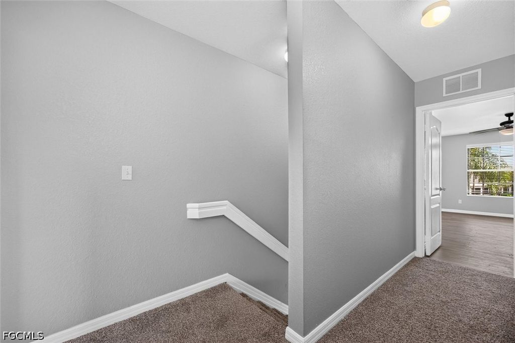 Image 31 of property listing at 1338 Weeping Willow CT, Cape Coral, FL 33909