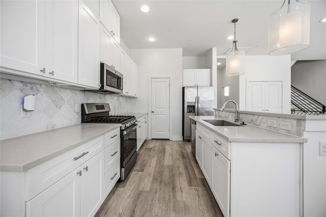 3369 Daphne Street, Houston, TX 77021