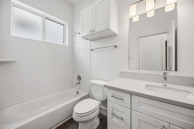 3369 Daphne Street, Houston, TX 77021