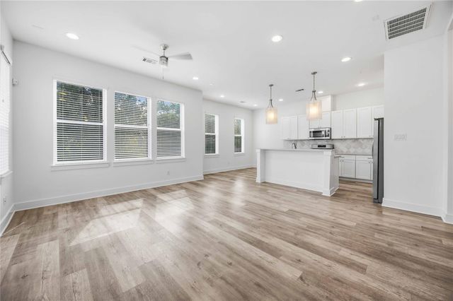 3369 Daphne Street, Houston, TX 77021