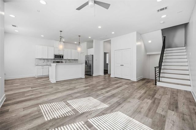 3369 Daphne Street, Houston, TX 77021