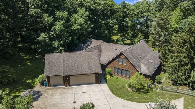 11463 Snowshoe Drive, Plainwell, MI 49080
