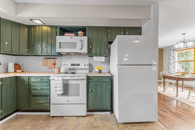 913 Fern Street, Traverse City, MI 49686