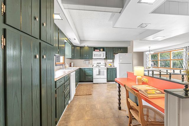 913 Fern Street, Traverse City, MI 49686