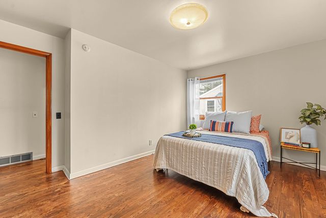 913 Fern Street, Traverse City, MI 49686