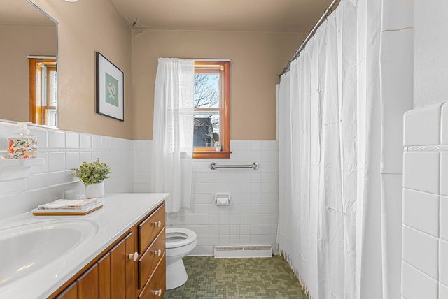 913 Fern Street, Traverse City, MI 49686