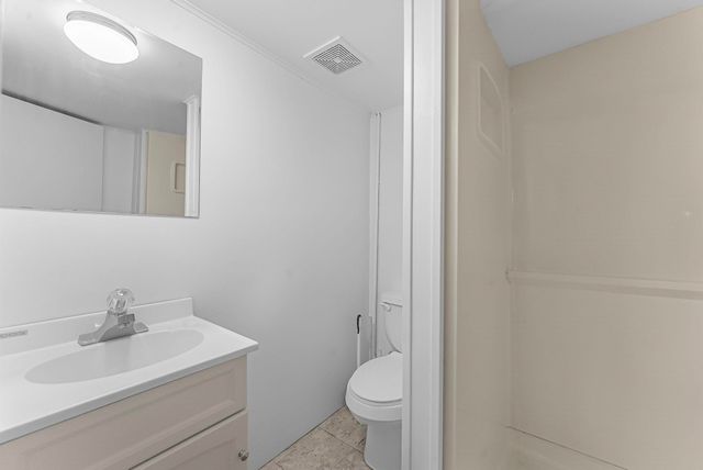 913 Fern Street, Traverse City, MI 49686