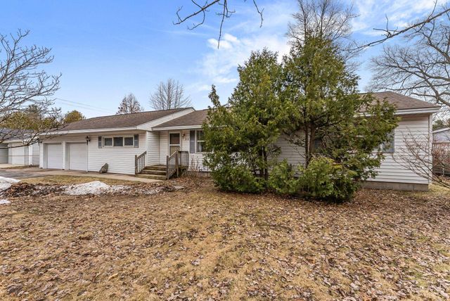 913 Fern Street, Traverse City, MI 49686