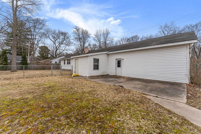 913 Fern Street, Traverse City, MI 49686