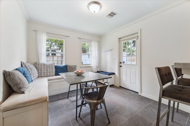 3215 Castlewood Street, Houston, TX 77025