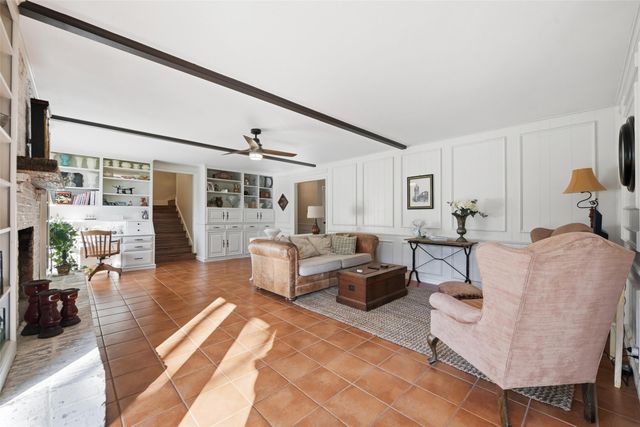 118 Ridgecrest Circle, Denton, TX 76205