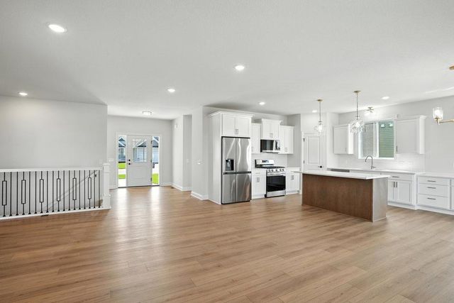 1703 Spruce Street, Farmington, MN 55024