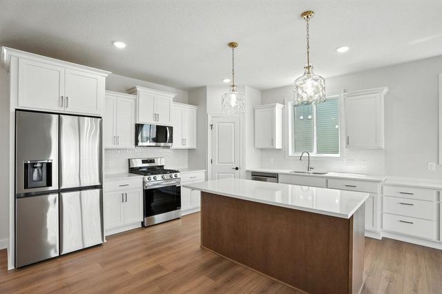 1703 Spruce Street, Farmington, MN 55024