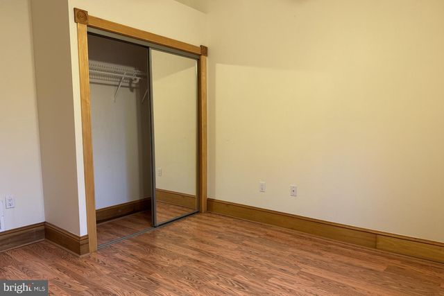 11 HOLLY KNOLL DR, Cape May Court House, NJ 08210