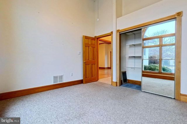 11 HOLLY KNOLL DR, Cape May Court House, NJ 08210