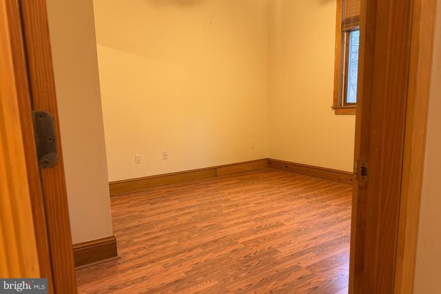 11 HOLLY KNOLL DR, Cape May Court House, NJ 08210