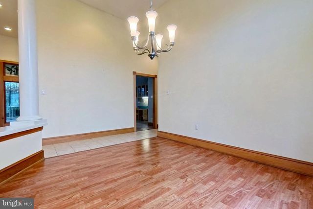 11 HOLLY KNOLL DR, Cape May Court House, NJ 08210