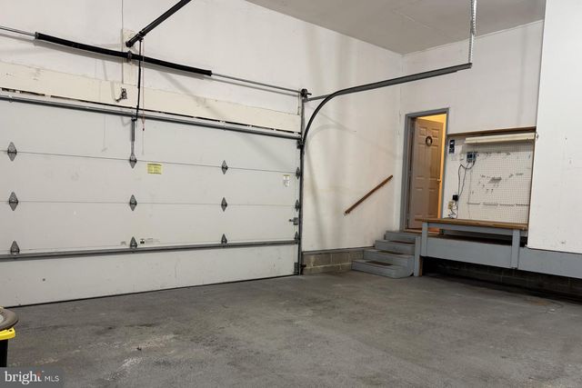 11 HOLLY KNOLL DR, Cape May Court House, NJ 08210