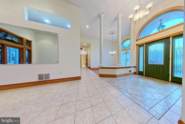 11 HOLLY KNOLL DR, Cape May Court House, NJ 08210