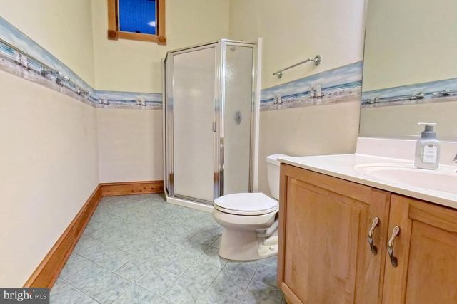 11 HOLLY KNOLL DR, Cape May Court House, NJ 08210