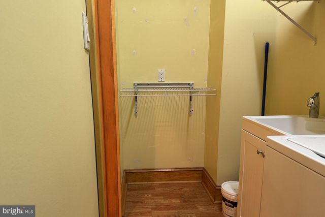 11 HOLLY KNOLL DR, Cape May Court House, NJ 08210