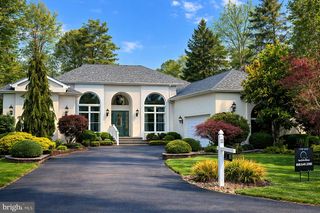 11 HOLLY KNOLL DR, Cape May Court House, NJ 08210