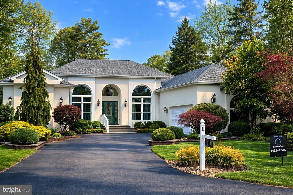 11 HOLLY KNOLL DR, Cape May Court House, NJ 08210