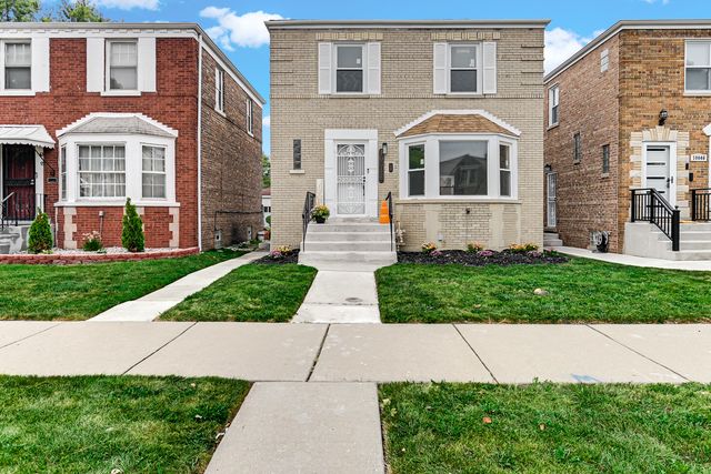 10048 S Rhodes Avenue, Chicago, IL 60628